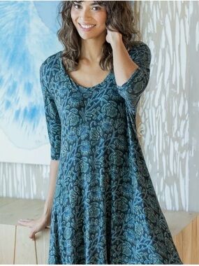 NATURAL LIFE Teal Green Floral Top